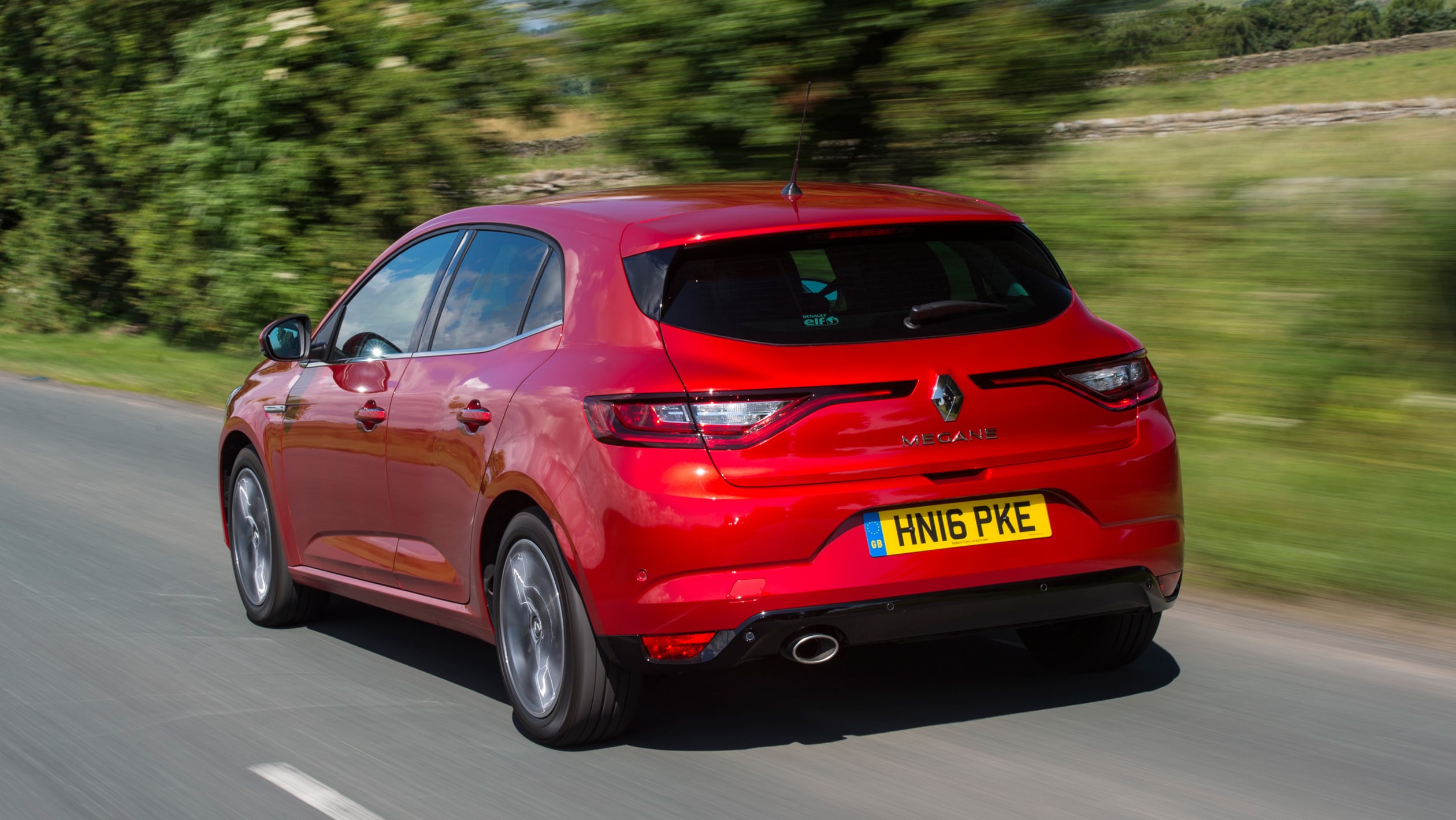 Renault Megane Hatchback Pictures Carbuyer