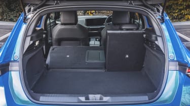 Vauxhall Astra Electric boot seats folded
