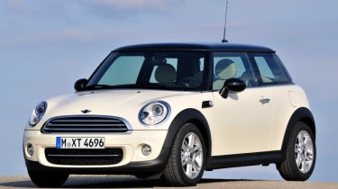 With only three doors, the 2006 MINI hatchback hasn&#039;t been slavishly copied by the Lifan 330 on the outside...