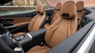 Mercedes CLE Cabriolet front seats