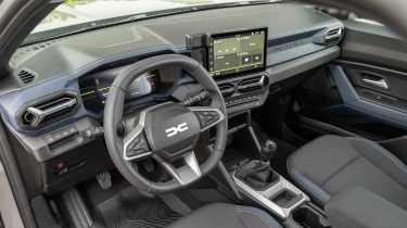 Dacia Duster SUV steering wheel
