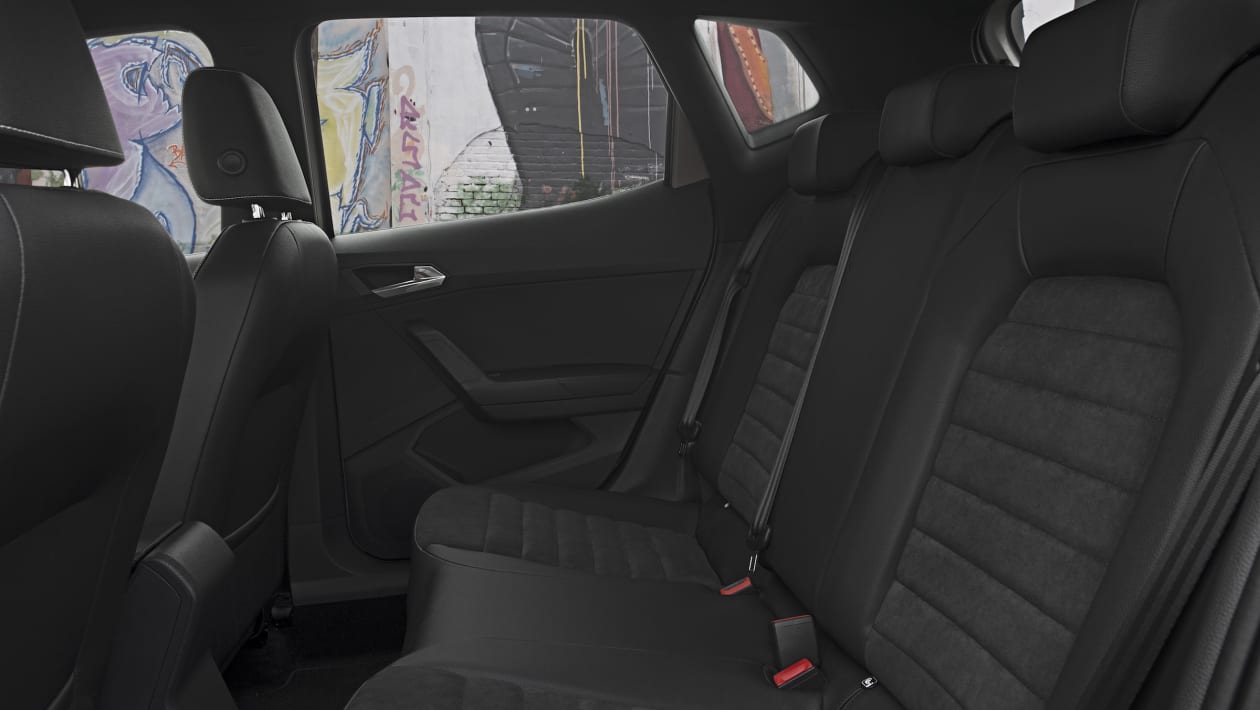 Seat Arona - A Listino L'allestimento Sportivo FR - Foto 4