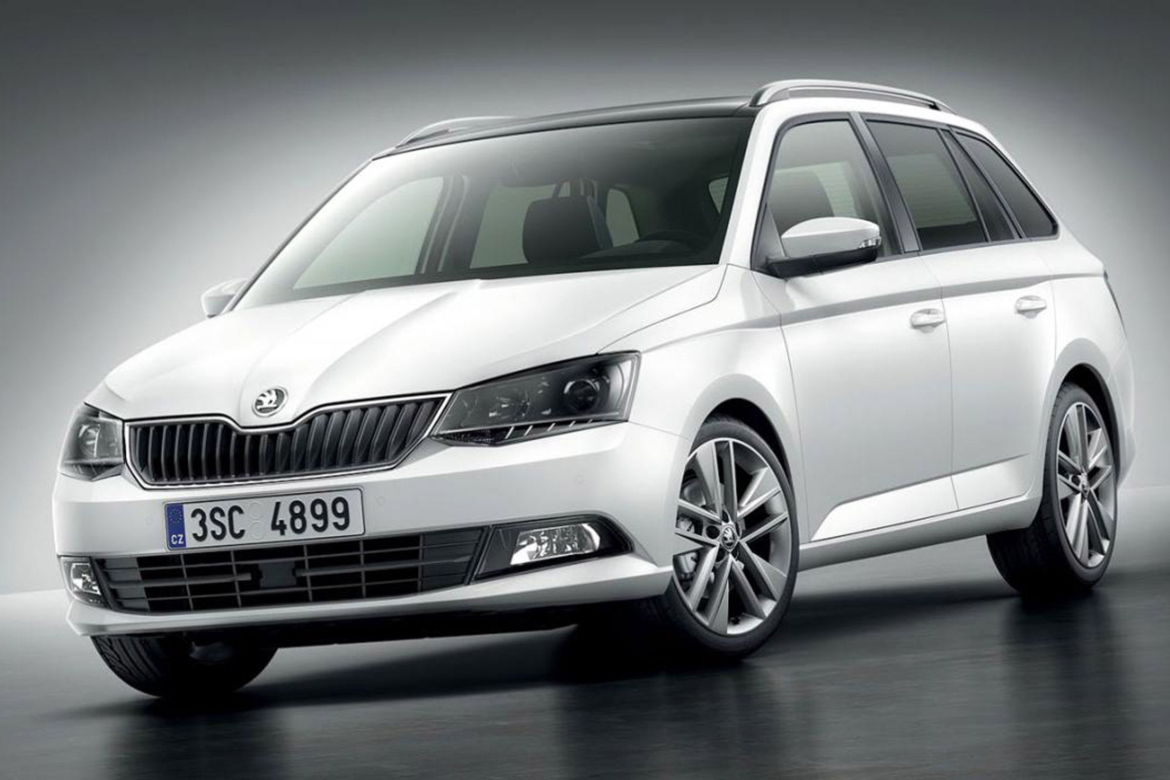 New Skoda Fabia Estate pictures | Carbuyer