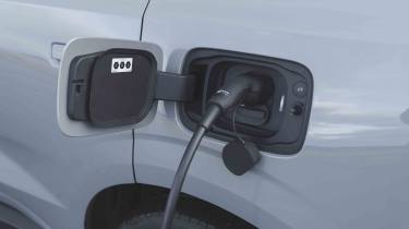 Volvo EX90 charging