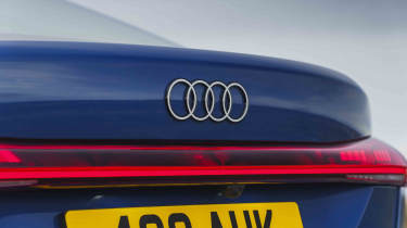 Audi A5 rear light bar