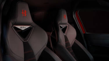 Alfa Romeo Milano seats