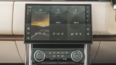 Range Rover UK infotainment display