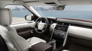2016 Land Rover Discovery interior