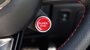 MG HS SUV facelift sport button
