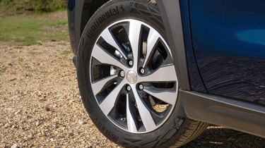 Suzuki S-Cross SUV alloy wheels