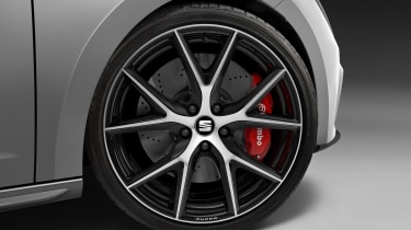 2018 SEAT Leon ST Cupra Carbon Edition wheels