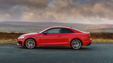 Audi S5 Coupe side static