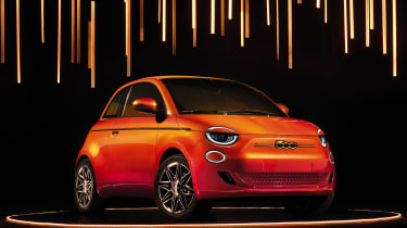 2020 Fiat 500 electric Bvlgari - front 3/4 view 
