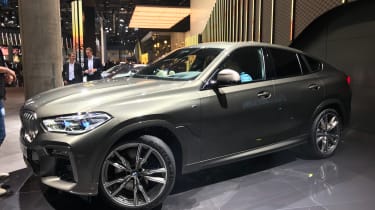 2020 BMW X6 - LH 3/4 static view