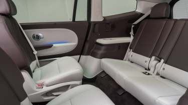 Hyundai Ioniq 9 captains chairs 