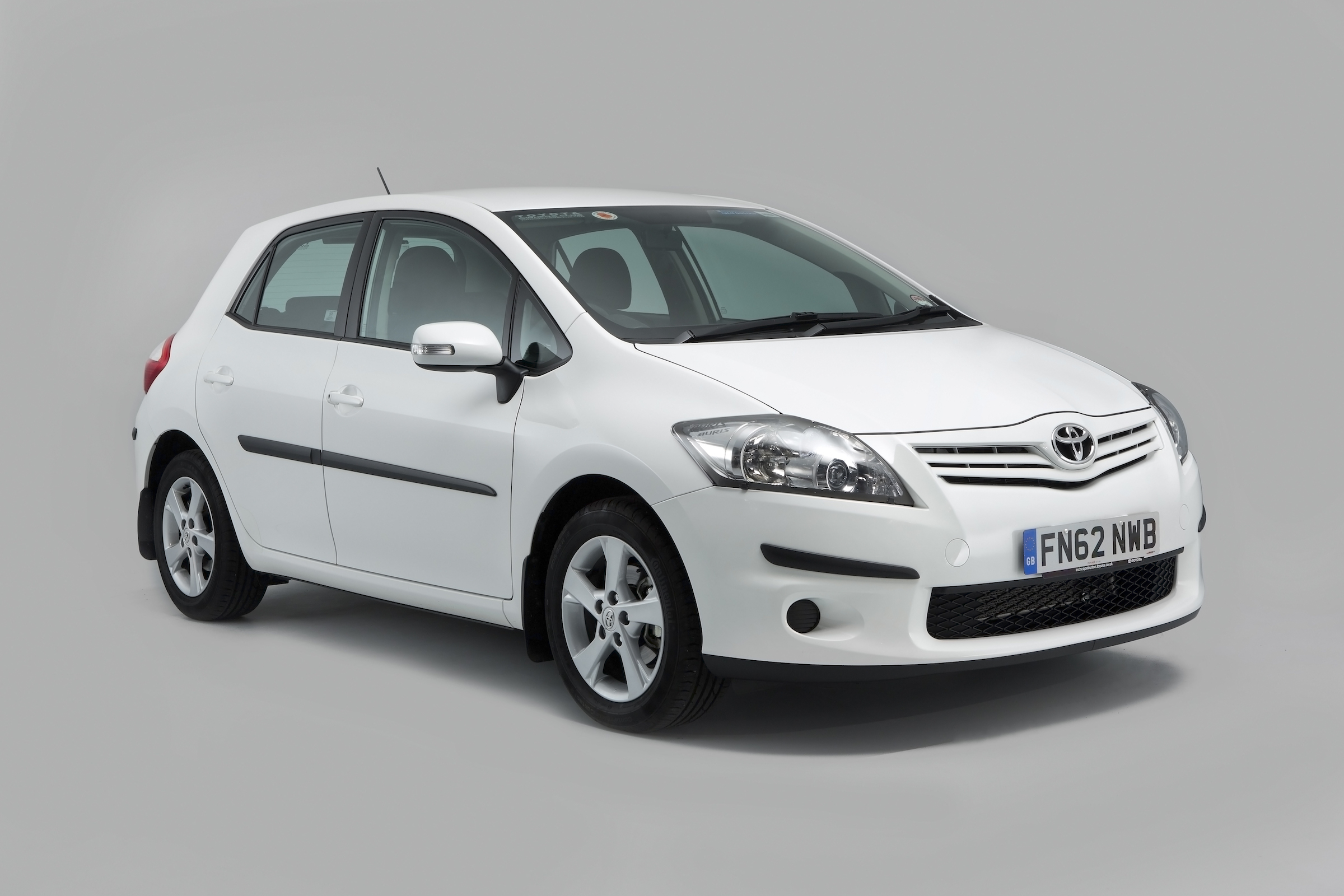 Used Toyota Auris buying guide 20072012 (Mk1) Carbuyer
