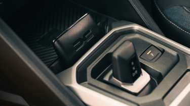 Dacia Duster UK gear selector