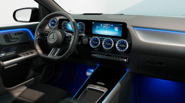 Mercedes B-Class facelift interior
