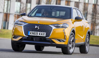 DS 3 Crossback in yellow