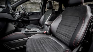 Ford Kuga Plug-in Hybrid front seats