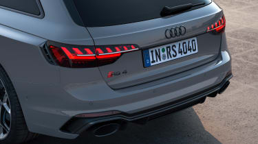 RS4 3
