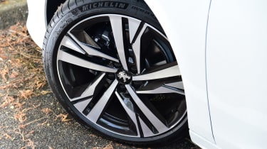 Peugeot 508 SW estate alloy wheels