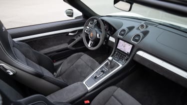 Porsche 718 Boxster Spyder interior