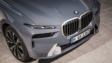BMW X7 facelift grille