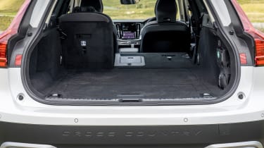 Volvo V90 Cross Country boot split seats