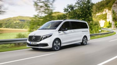 Mercedes EQV - front 3/4 dynamic