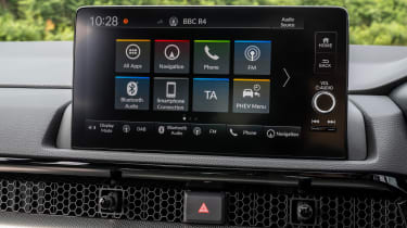 Honda CR-V SUV infotainment