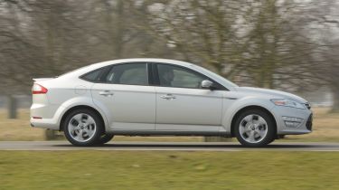 Ford Mondeo 2013 side 