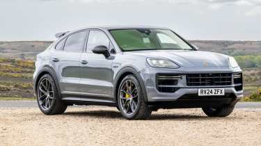 Porsche Cayenne Coupe Turbo E-Hybrid front quarter static