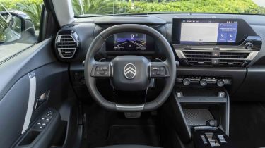 Citroen C4 facelift interior