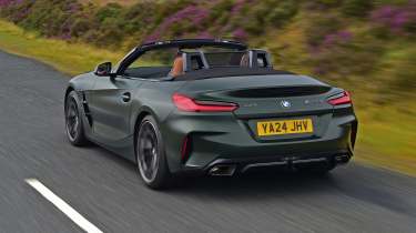 BMW Z4 UK rear 3/4 tracking