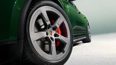 Porsche Macan 4S Electric front wheel