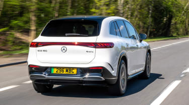 Mercedes EQS SUV rear tracking