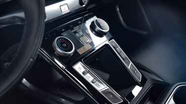 2020 Jaguar I-Pace - centre console 