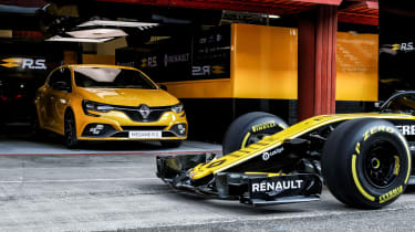 Renault Megane R.S. Trophy pits