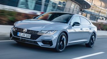 Volkswagen Arteon R-Line Edition driving