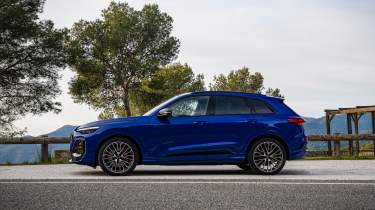 Audi SQ5 side profile