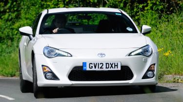 Toyota GT 86 2012 front cornering