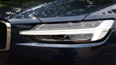 Volvo V60 estate headlights