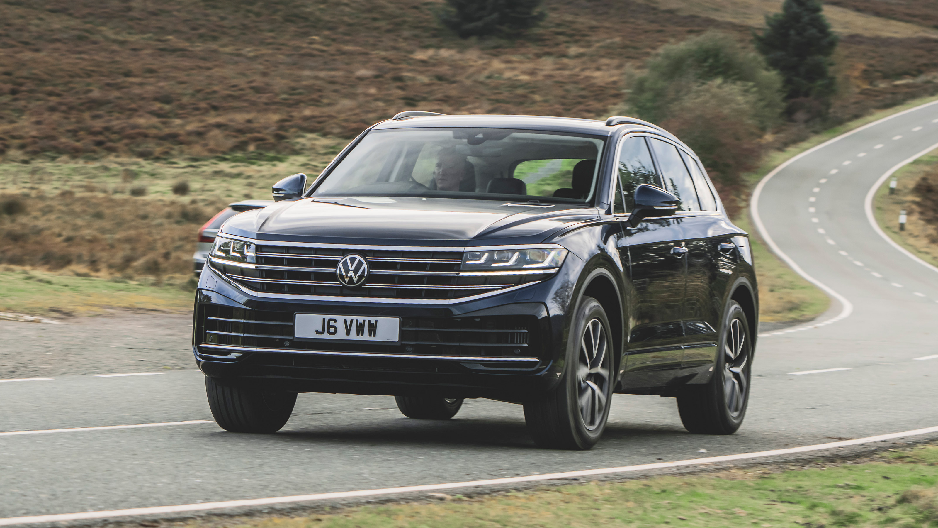 Volkswagen Touareg review - sublime interior but sedate to drive
