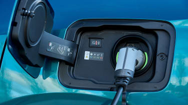 Peugeot 408 charging plug