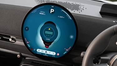 MINI Aceman E infotainment screen 1