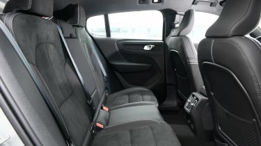 Volvo C40 Recharge 2023 rear seats