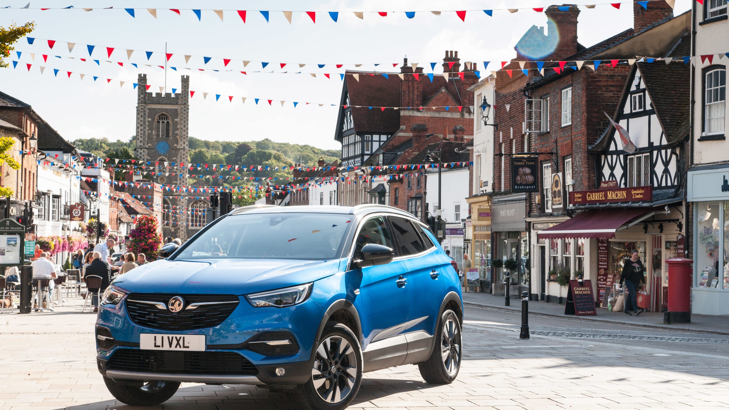Vauxhall Grandland X review gallery Carbuyer