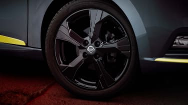 Nissan Micra Kiiro wheel