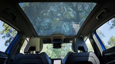 2024 Renault Rafale panoramic roof